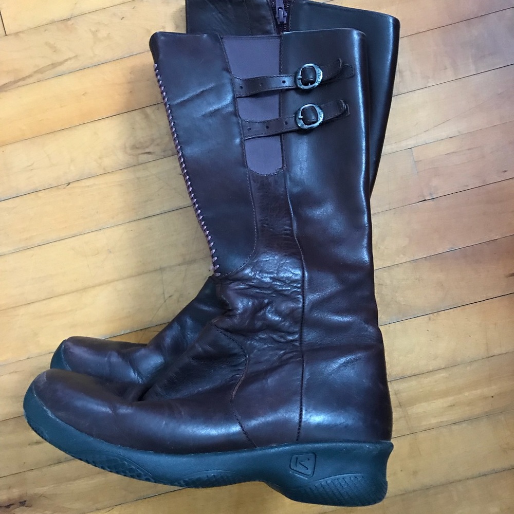 Keen bern baby tall boots 8.5